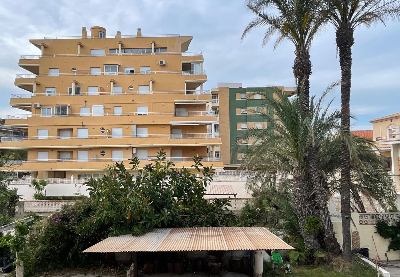 Apartamento en Tavernes de la Valldigna - Edificio Avenida
