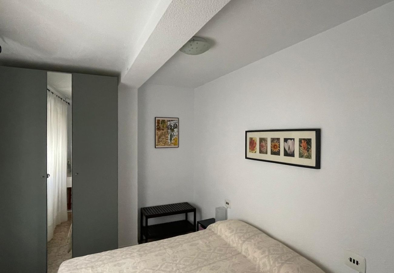 Apartamento en Tavernes de la Valldigna - Edificio Avenida